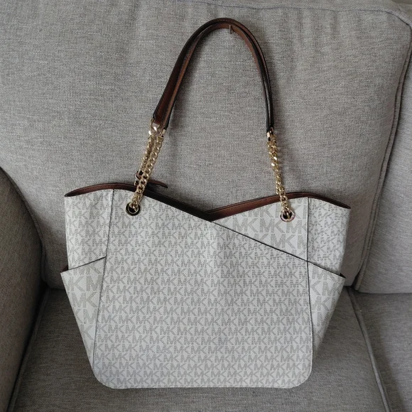 Michael Kors Jet Set Travel Tote Bag - Picture 2 of 11